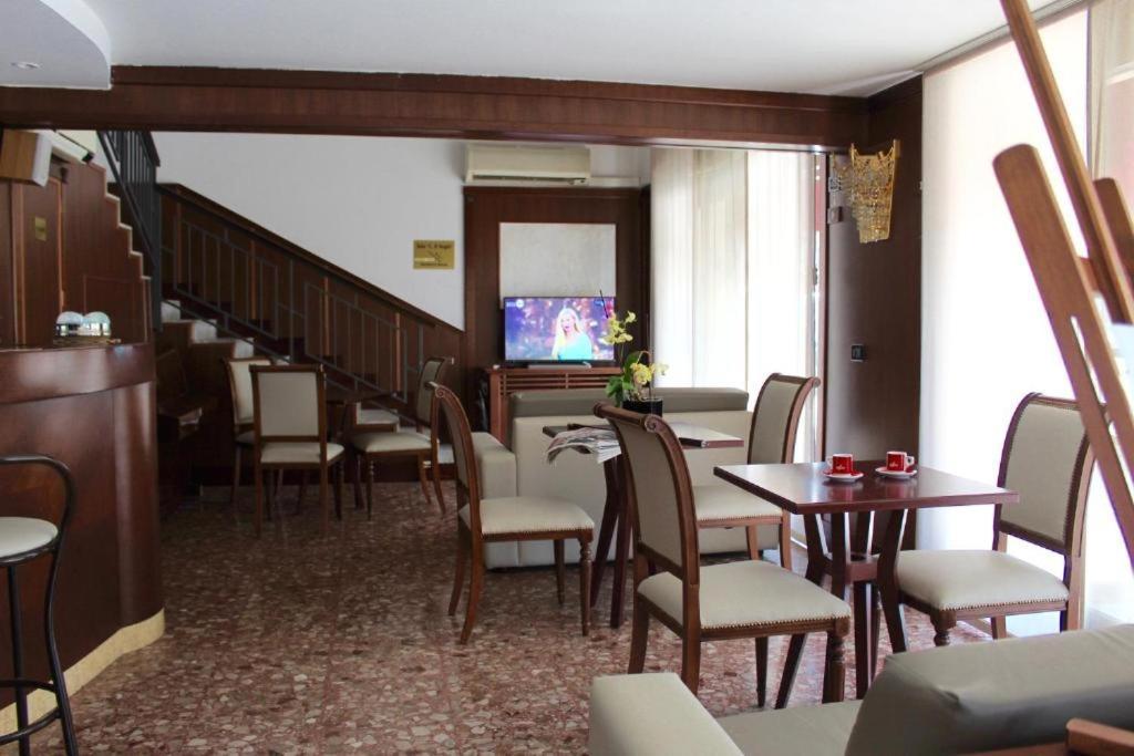 Hotel Depandance Hori Balconata 2 Punto 0 Lucera Esterno foto
